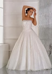 Anna Louise Gowns 1082994 Image 3